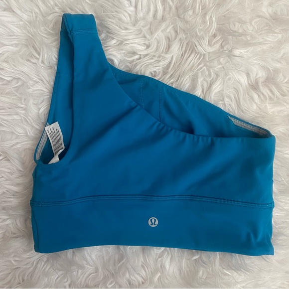 lululemon athletica Other - Lululemon Align Asymmetrical Bra Light Support C/D Cup Women’s Size 8